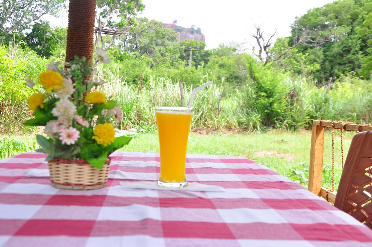 Sigiriya Amenity Home Stay Buitenkant foto